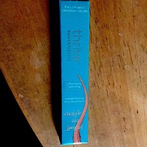 Thrive causemetics brilliant eye brightener in EMMA (copper shimmer)